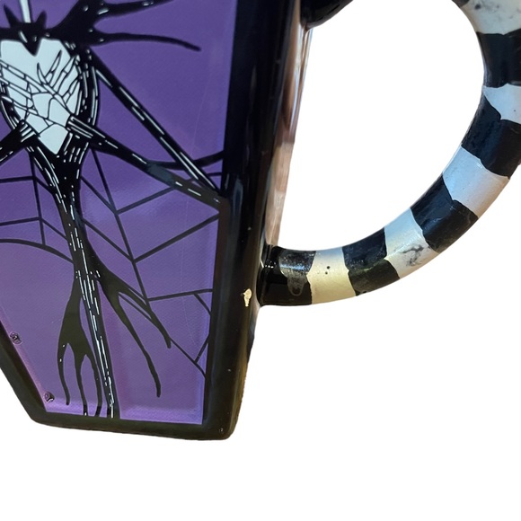 NWOT DISNEY NIGHTMARE BEFORE CHRISTMAS COFFIN MUG - Picture 6 of 6